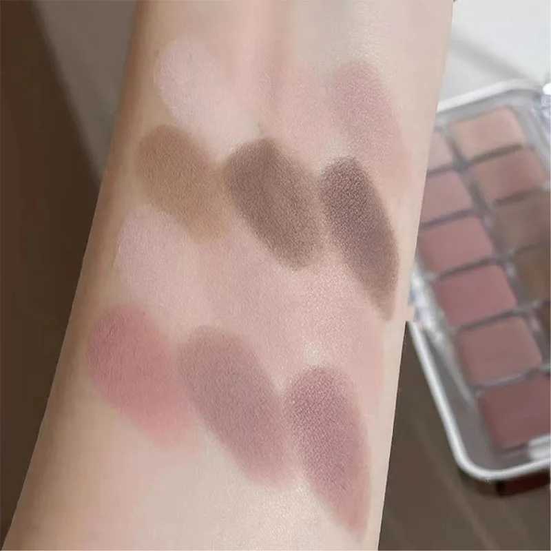 Low Saturation Eyeshadow Palette 12 Colors Eyeshadow Palette Matte Low Saturation Eye Shadow Long Lasting Pigmented ShadesCL240812