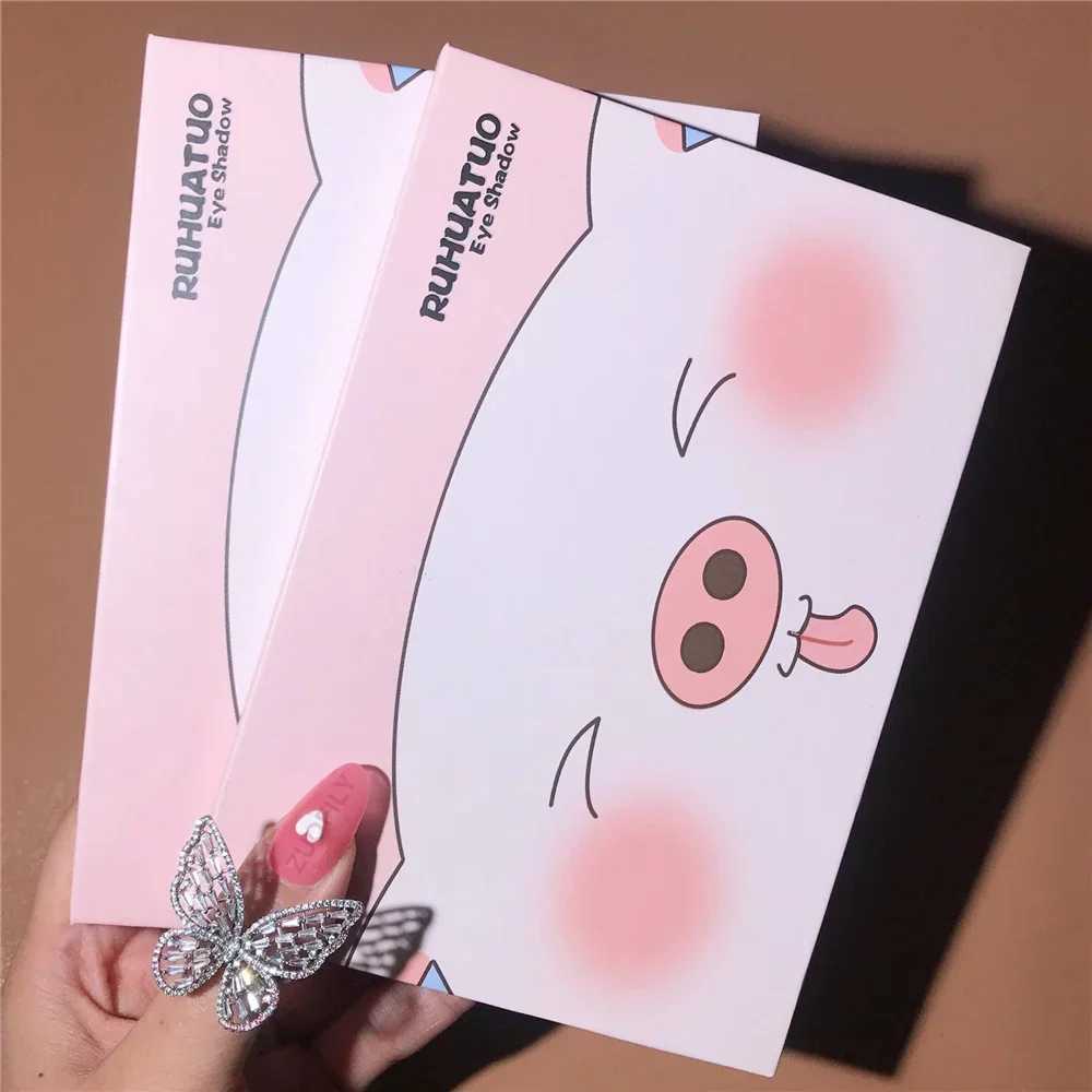 Small Pig 24 Color Eyeshadow Glitter lescent Waterproof Beginner Earth Color Cheap Eyeshadow Palette Ins Super FireW241212