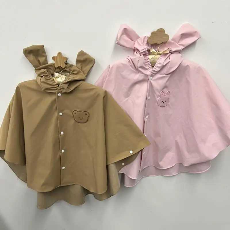 Cartoon teddy bear raincoat kindergarten boys and girls cape raincoat little rabbit waterproof rain gear childrens clothing Y240810