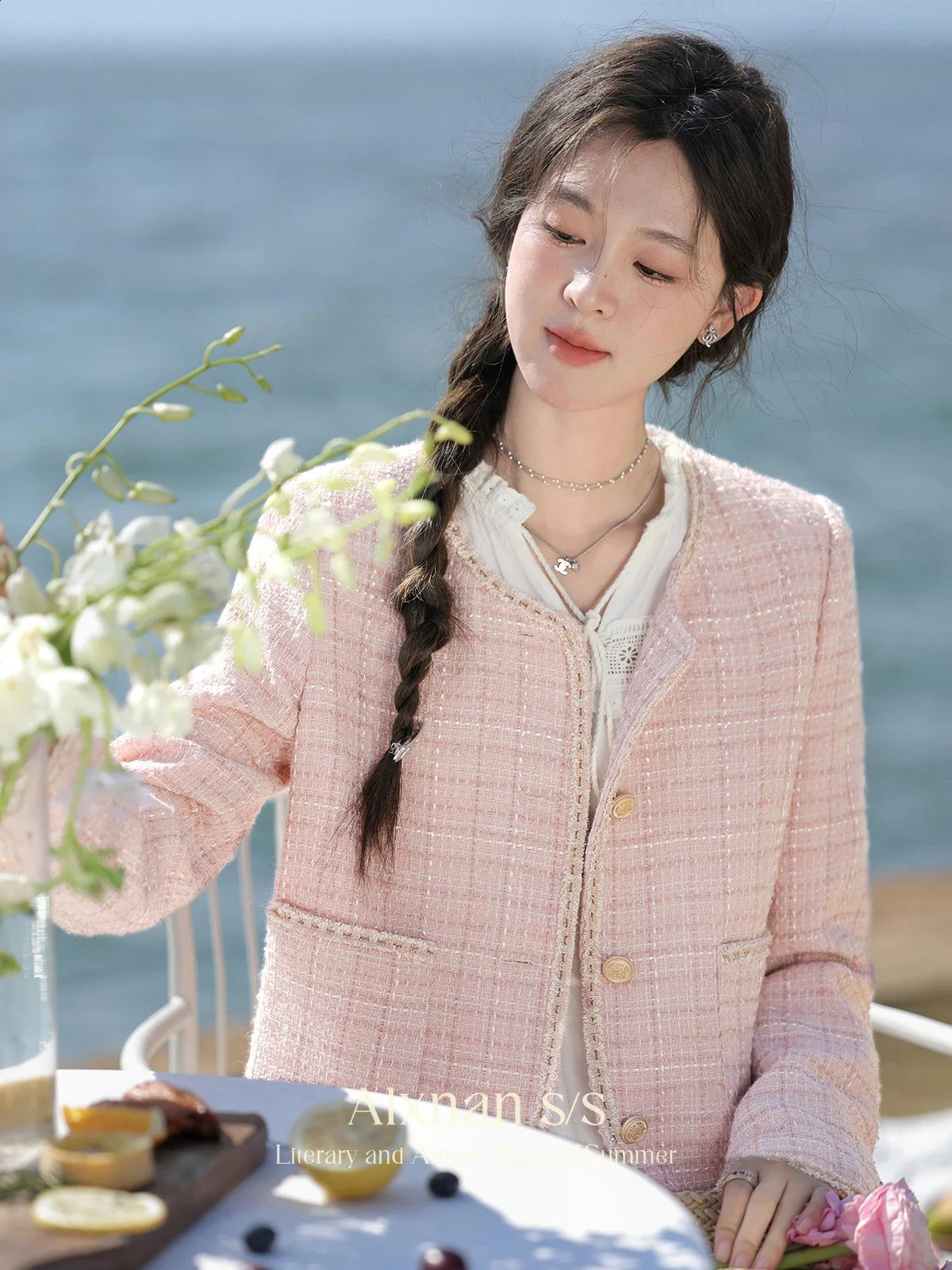 ALXNAN Light Pink Gentle Cropped Tweed Jacket Woman Autumn Winter Round Neck Straight Long Sleeve Jacket Coat L33622 240812