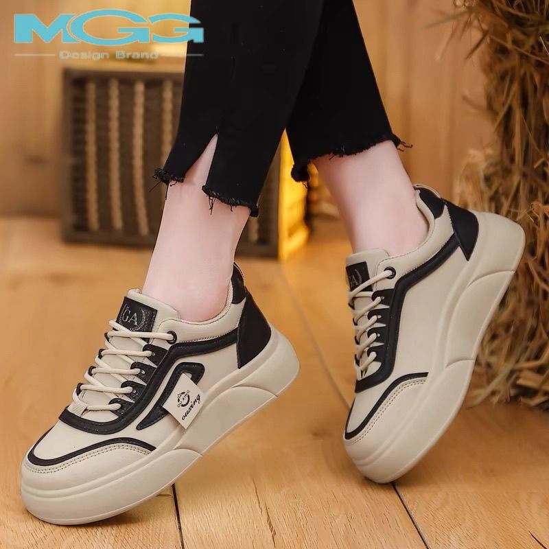 Ddmyoutdoor Stepping On Poop Like Sponge Bottom Flat Sports For Women New Spring And Autumn Styles Student Internet Famous White Outdoor Shoes