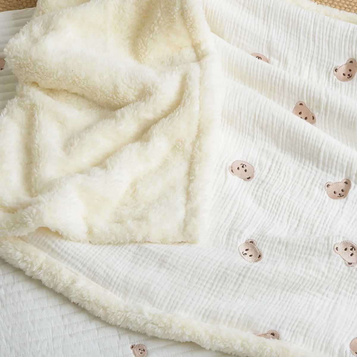 Thick autumn and winter baby comfort blankets newborn blankets impregnated patterned blanketsW240810