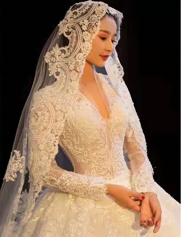 Vintage Wedding Veil One Layer Long Blusher Cathedral Veils Appliques Edge With Comb Custom Made Bridal Accessories Ceremony