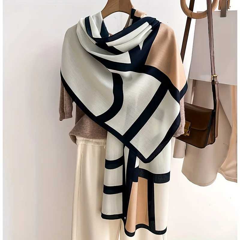 2024 New Contrast Color Scarf Thin Breathable Soft Comfortable Shawl for Spring and Summer Windproof and Sunscreen Womens Travel Scarf W240810