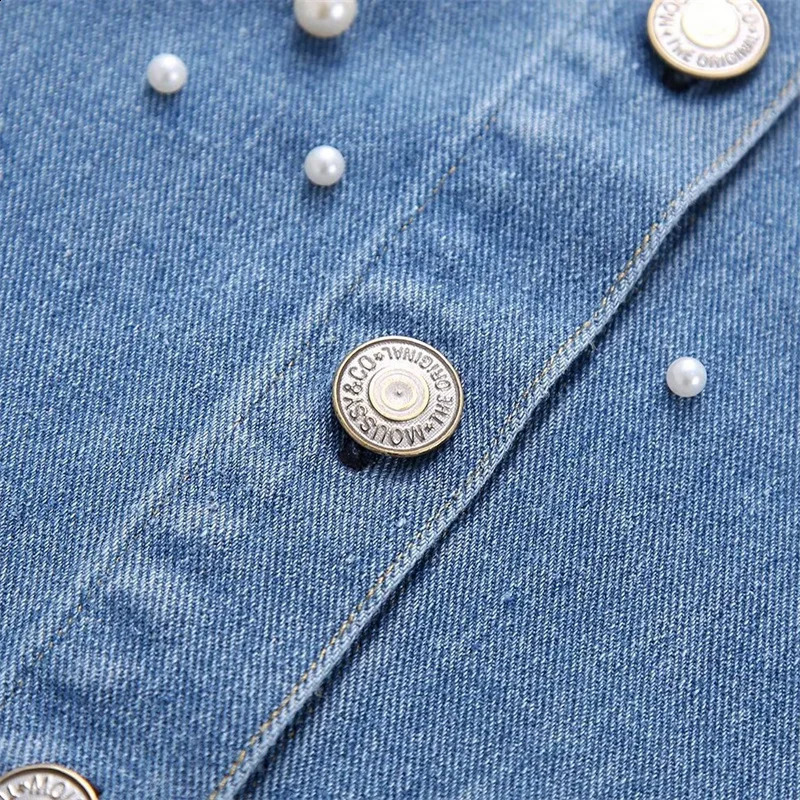 KEYANKETIAN Autumn Womens Pearl Embellished Denim Shirt French Style Fashion Buttons Long Sleeve Loose Crop Top Chemise 240812