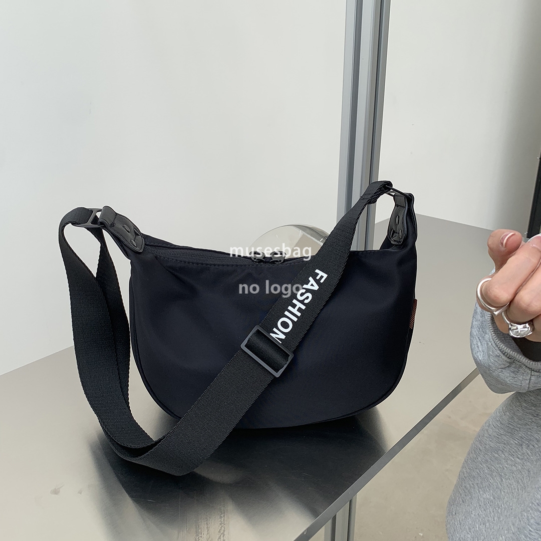 Casual bag female new autumn and winter large capacity wide shoulder strap crossbody bag nylon cloth large capacity single shoulder bag tide
