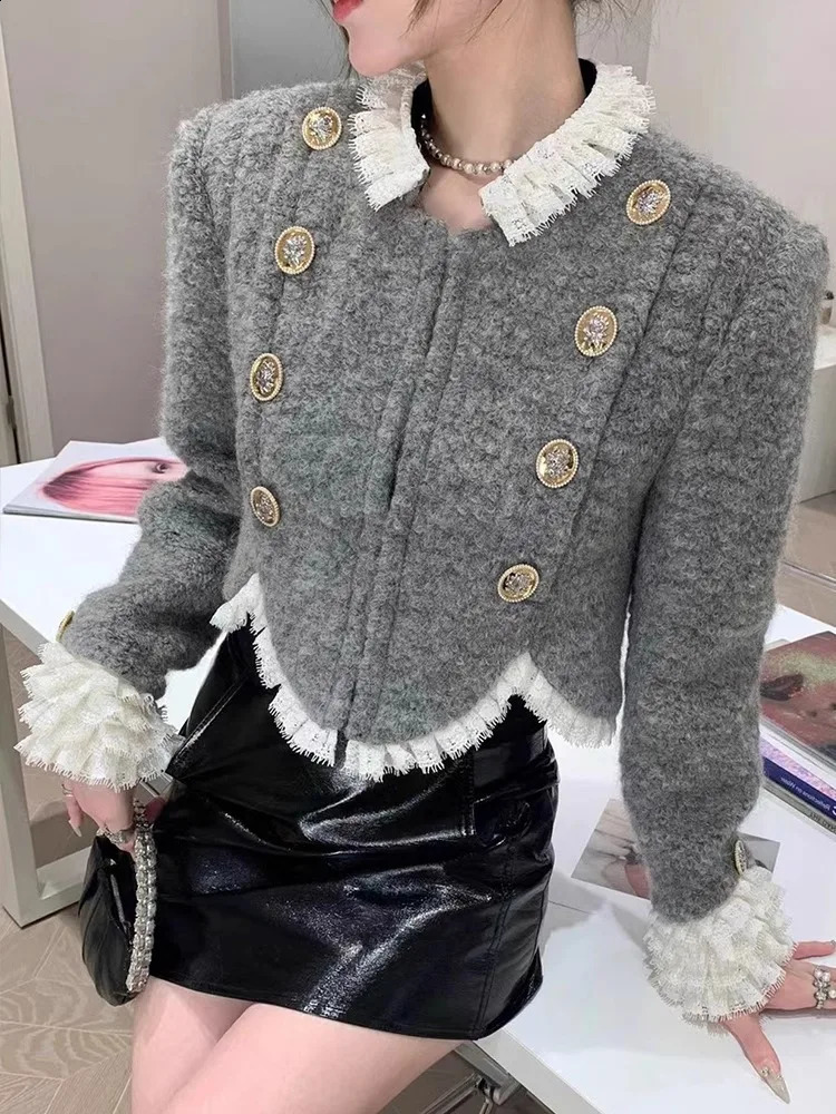 French Lace Splicing Coarse Tweed Small Fragrant Short Coat for Women Spring and Autumn Style Double breasted Grey Jackets 240812