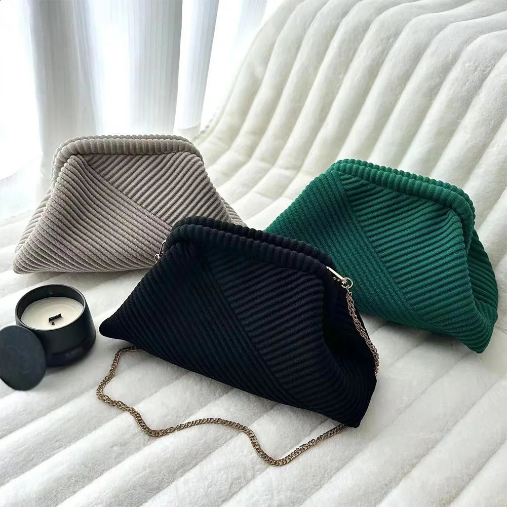Women Evening Clutch Bag Corduroy Evening Purse Large Capacity Stylish Crossbody Bag Chain Strap Chic Hobo Bag Trendy Sling Bag 240812