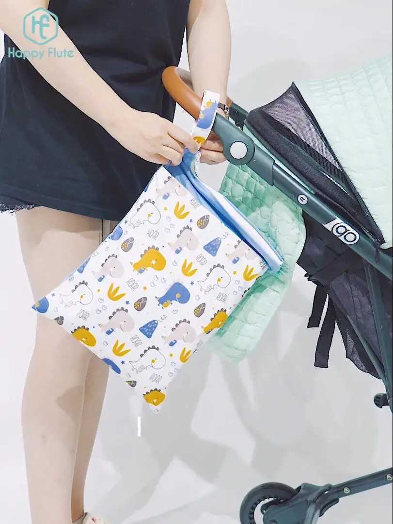 HappyFluent new digital printing 30 * 40CM 2 bags wet bag buckle handle reusable waterproof cartoon pattern wet dry diaper bag W240812