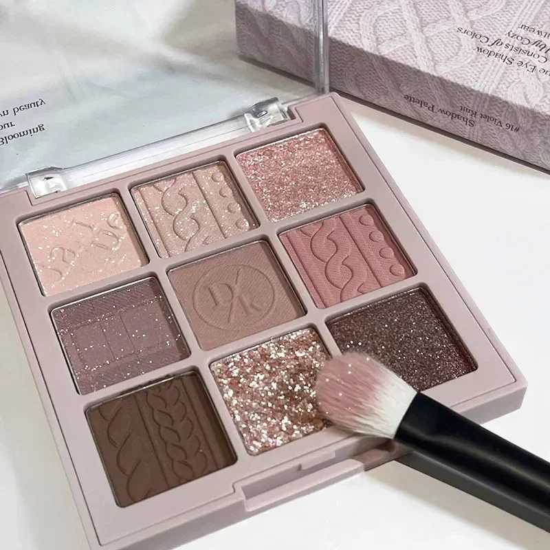 Knitted Pattern Eyeshadow Palette Glitter Matte Pink Pearlescent Shimmer Shinny Pigment Diamond Eyeshadow Korean Cosmetic MakeupCL240812