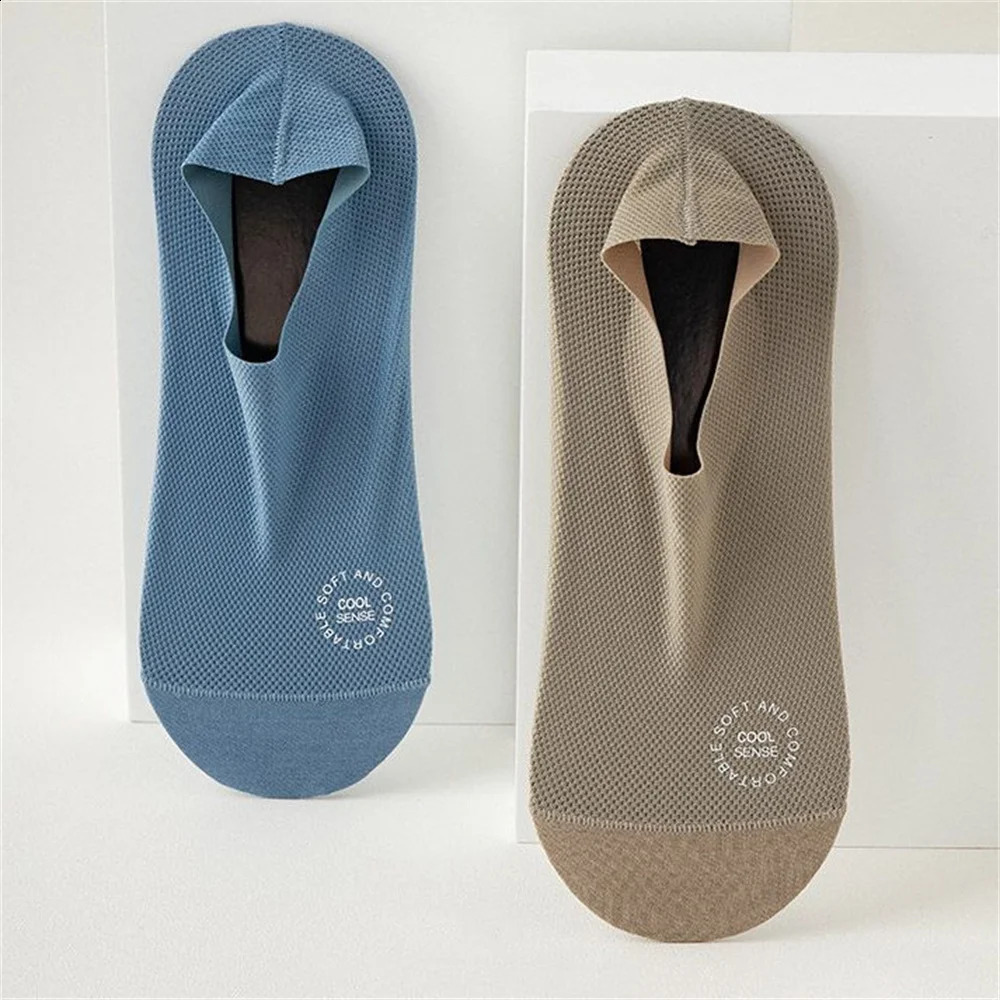 3 Pairs Ice Silk Mens Invisible Boat Socks Summer Thin COTTON SOLE Non Slip Low Cut Short Socks Breathable Mesh 240812