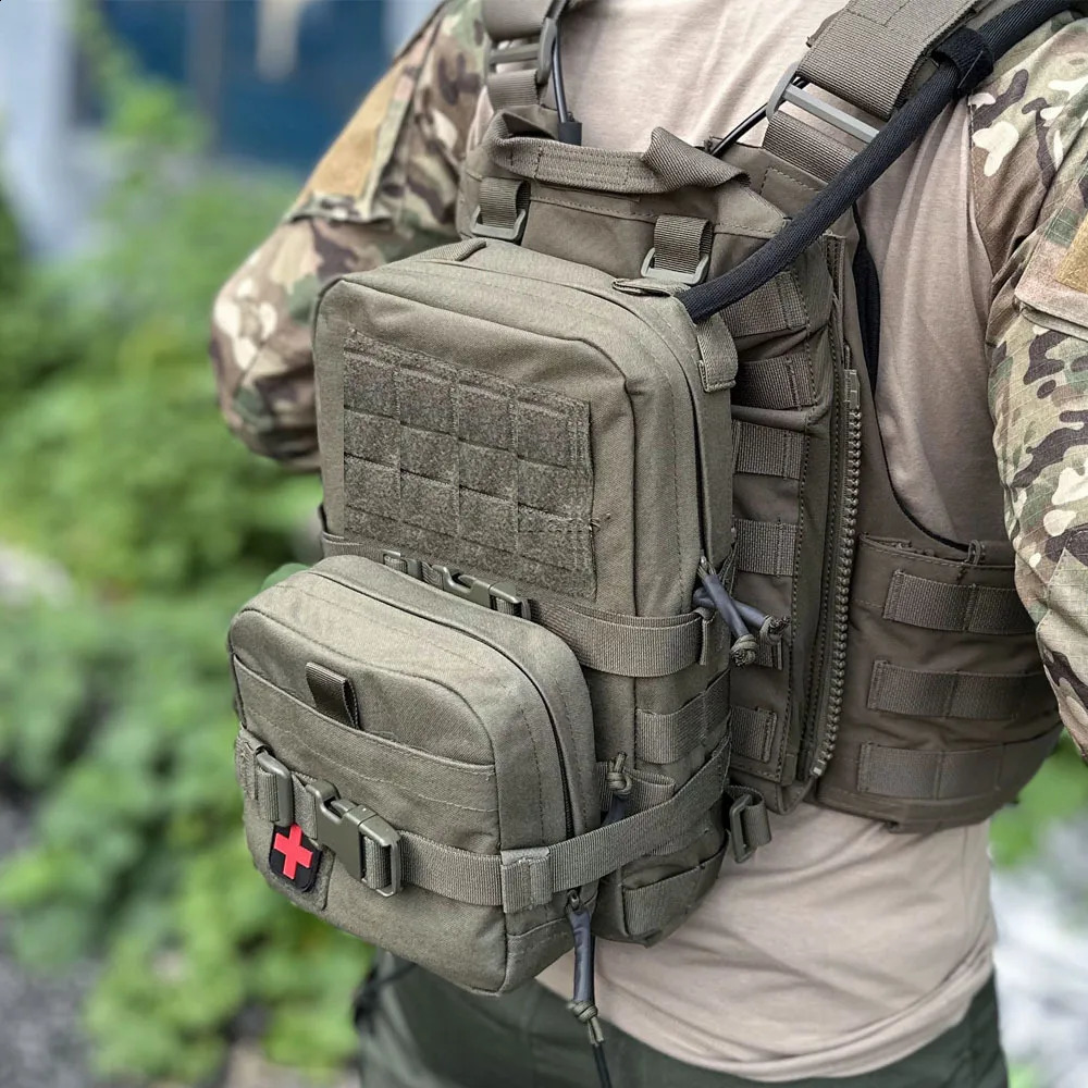 Mini hydration bag 2in1 detachable IFAK patch MOLLE hunting 240810