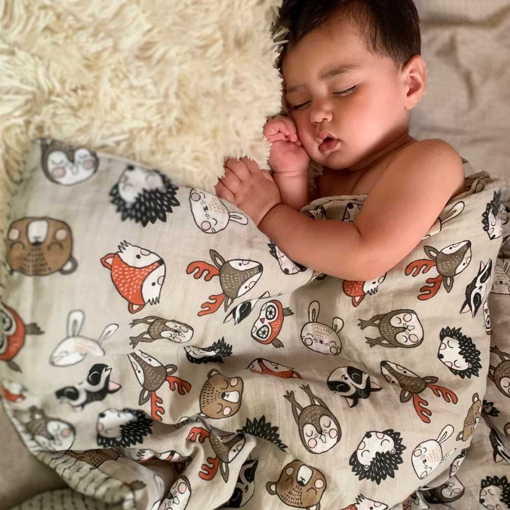 Elinfant 100% pure cotton solid color 120 * 110cm 2-layer newborn baby bath towel packaging plain weave swaddle blanket wholesale direct shippingW2408