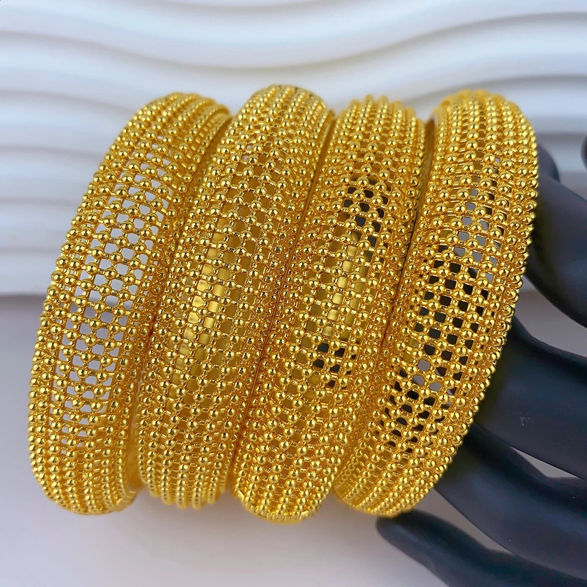 Dubai 24K Gold Color Bangles For Women Indian African Charm Bracelets Wedding Ethiopian Arabic Hand Jewelry Party Gifts 240809