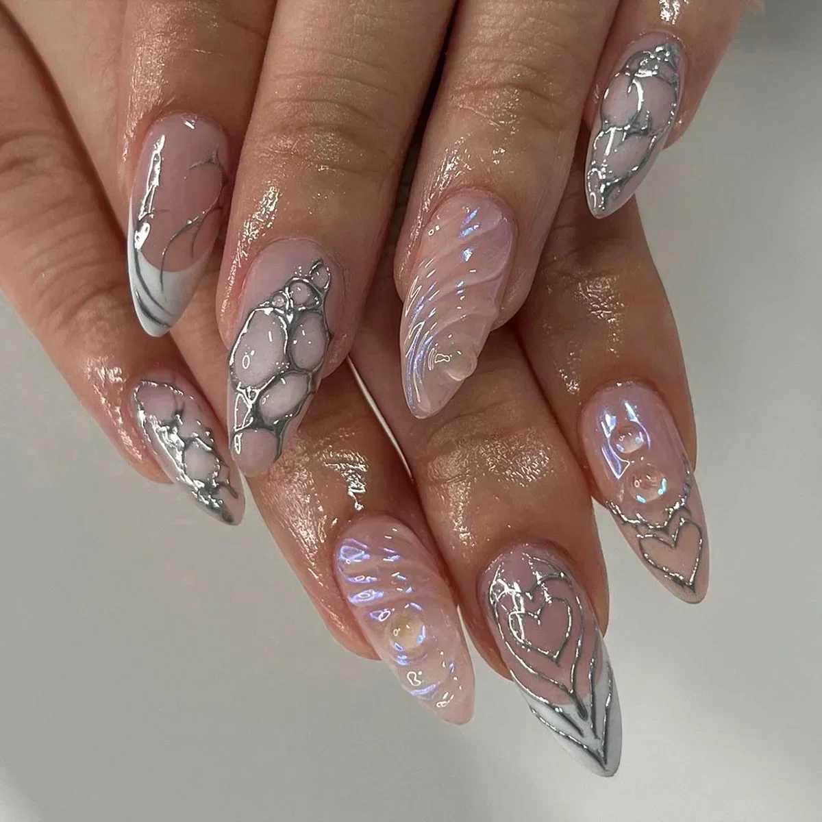 24 pieces of y2k silver cool fake nails Gothic style 3D fake nail patches for women wearable and detachable artificial nail patches W240810