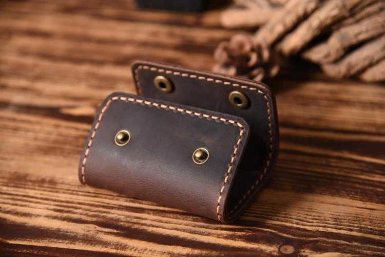 FANCODI Handmade Retro Leather Keyholder Mens Keychain Cover Key Wallet Keybox Womens Organizer 240810