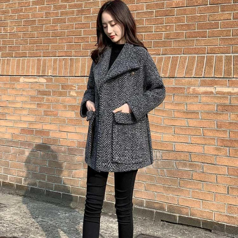 Gray Check Coats for Women Loose Wool Blend Tweed Warm Plaid Velvet Blazer Woman Jacket Outerwears Winter Promotion Clothes 240812