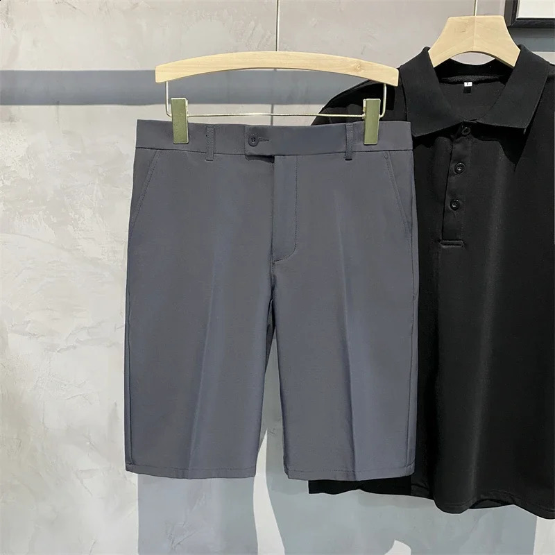 Korean Fashion Men Chinos Shorts Summer Knee Length Pleated Shorts Work Wear Street Fashion Solid Color Plus Size 38 240812