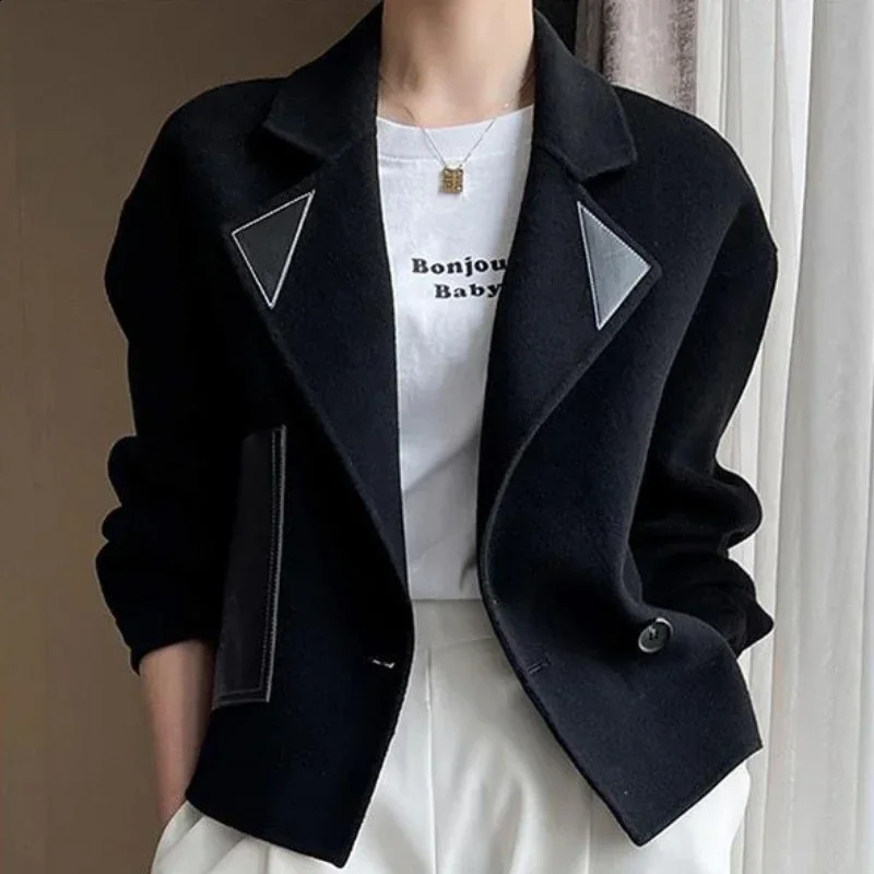 Slim Short Wool Blend Black Clothes Coats for Women Jacket Crop Tweed Blazer Woman Outerwears in Autumn Winter Trend 240812