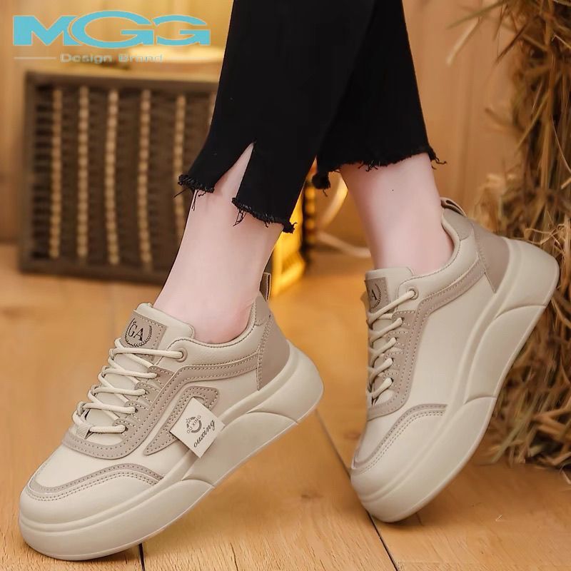 Ddmyoutdoor Stepping On Poop Like Sponge Bottom Flat Sports For Women New Spring And Autumn Styles Student Internet Famous White Outdoor Shoes