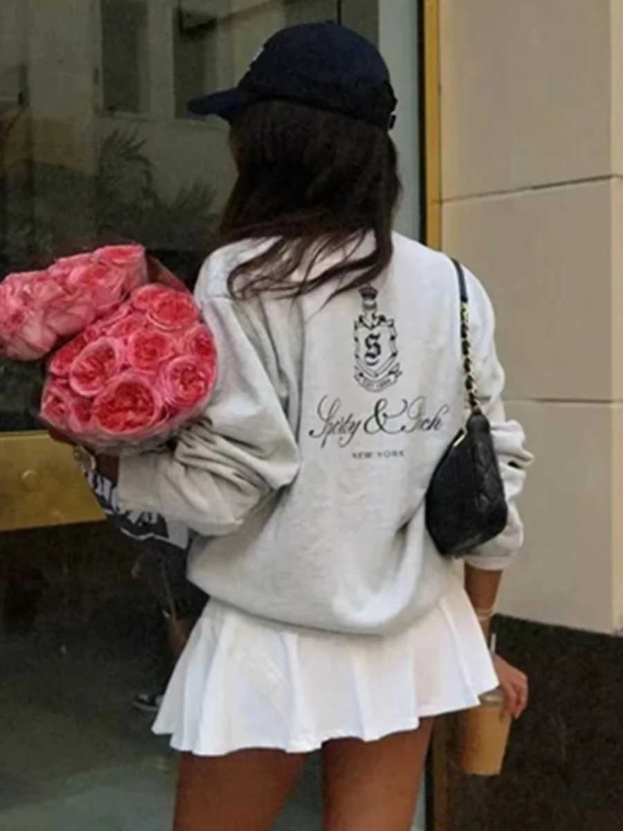 ew York Letter Print Women Classic O Neck Long Sleeve Pullover Autumn Casual Vintage Sporty Rich Sweatshirt 2024 New CL240812