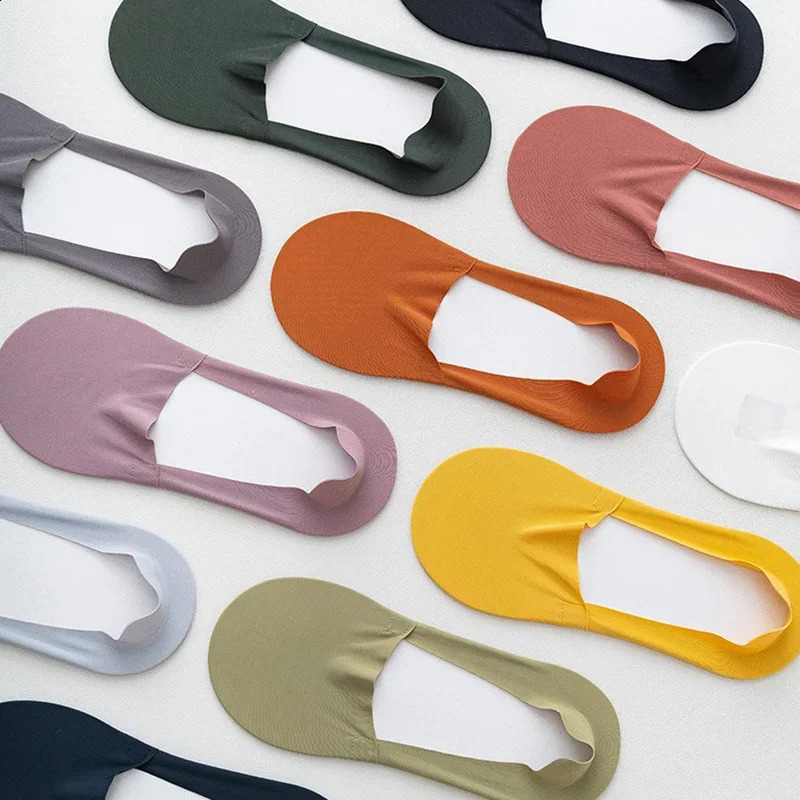 Mens Summer Shallow Invisible Socks 3Pairs Seamless Silk Breathable Cotton Bottom Sock Silicone Anti-slip Men Solid Color Socks 240812