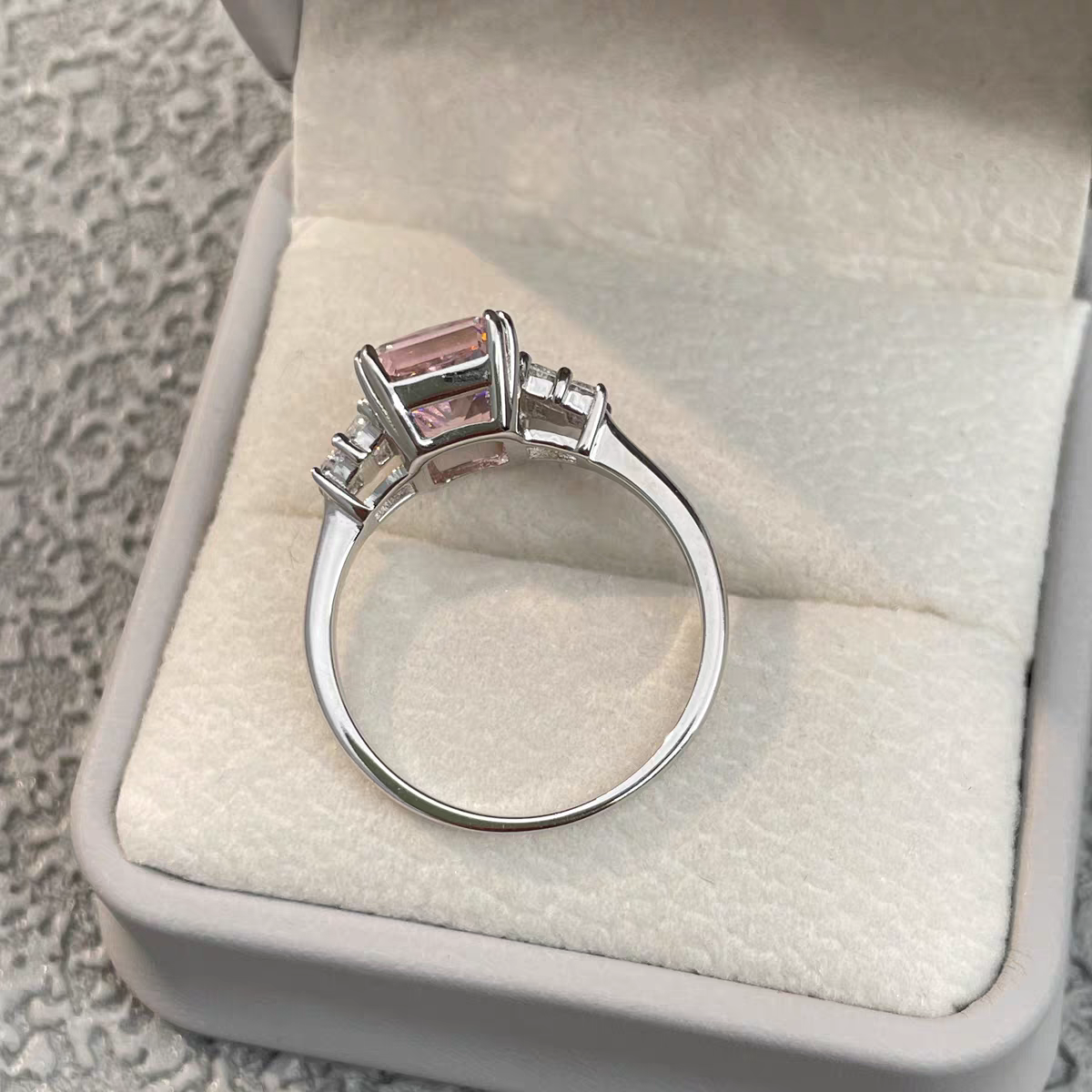 Radiant Pink Moissanite Dia Wedding Ring in Sterg Sier dh910320090