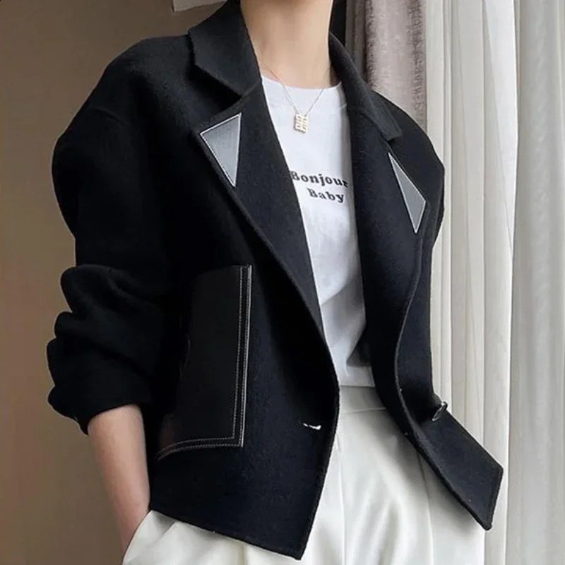 Slim Short Wool Blend Black Clothes Coats for Women Jacket Crop Tweed Blazer Woman Outerwears in Autumn Winter Trend 240812