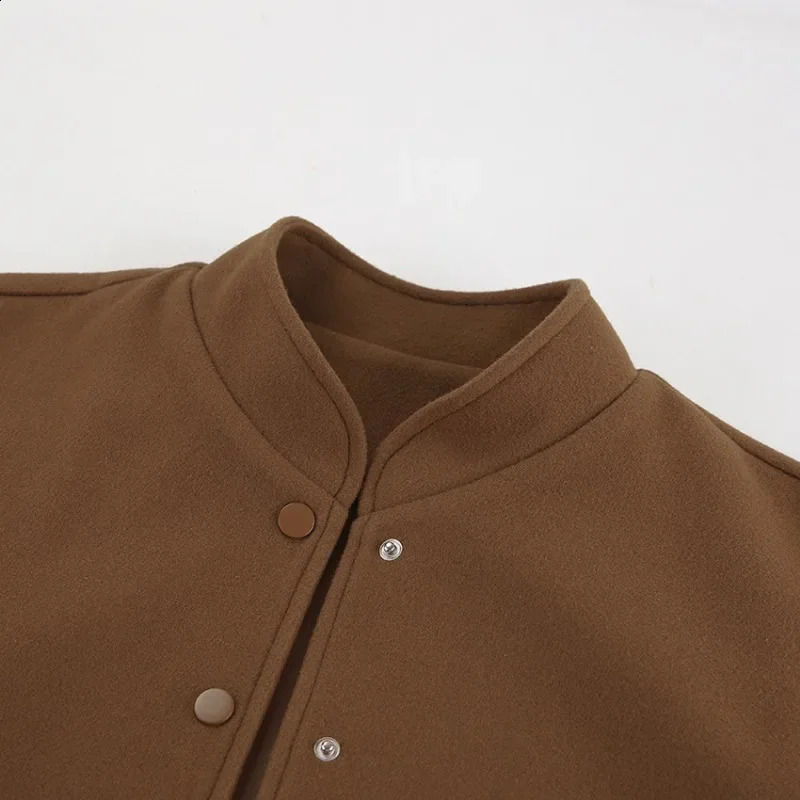 Womens Fashion Long Sleeve Brown Tweed Thick Coat Temperament Commuting Female Clothes Winter Women Elegant Loose Jacket 240812