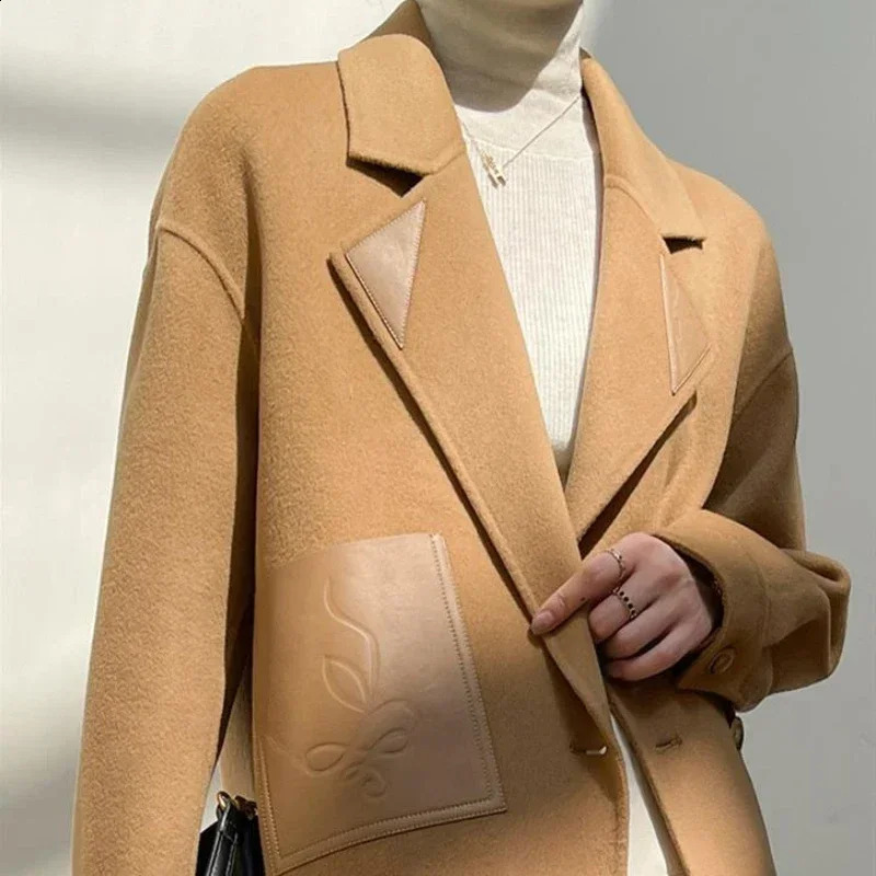 Slim Short Wool Blend Black Clothes Coats for Women Jacket Crop Tweed Blazer Woman Outerwears in Autumn Winter Trend 240812