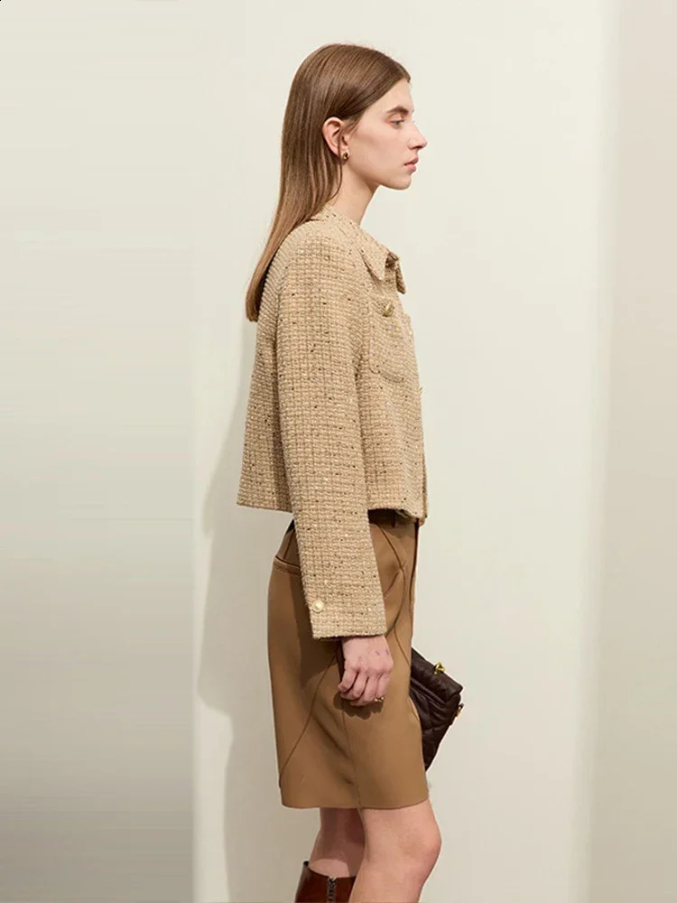 AMII Tweed Coat For Women Retro Autumn Socialite Temperament Fragrant Wind Bead Lapel Box Type Short Tops Lady 12323103 240812