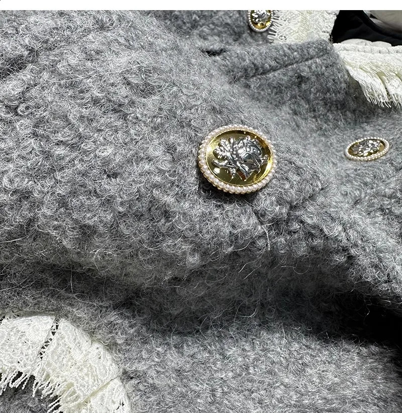 French Lace Splicing Coarse Tweed Small Fragrant Short Coat for Women Spring and Autumn Style Double breasted Grey Jackets 240812