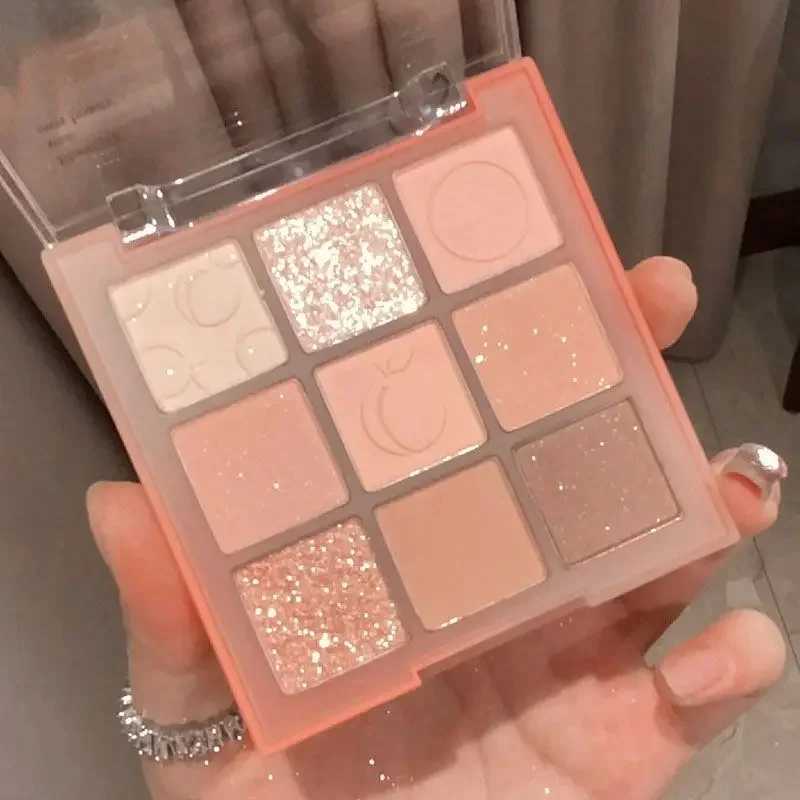 Cream Peach Eyeshadow Palette Sequins lescent Eye Contour Glitter Pigment Shadow Palette Cute Makeup Beauty CosmeticsW241212