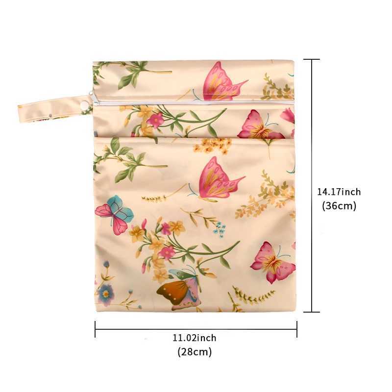 Baby wet urine bag waterproof small bag portable handcart bag 2 bags for toys clothes bottles small bags baby supplies W240812