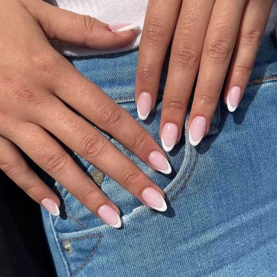 24P French Oval False Nails Girls White Edge Design Nude Color Wearable Press on Nail Full Cover Short Acrylic Almond Fake NailsXJ250110