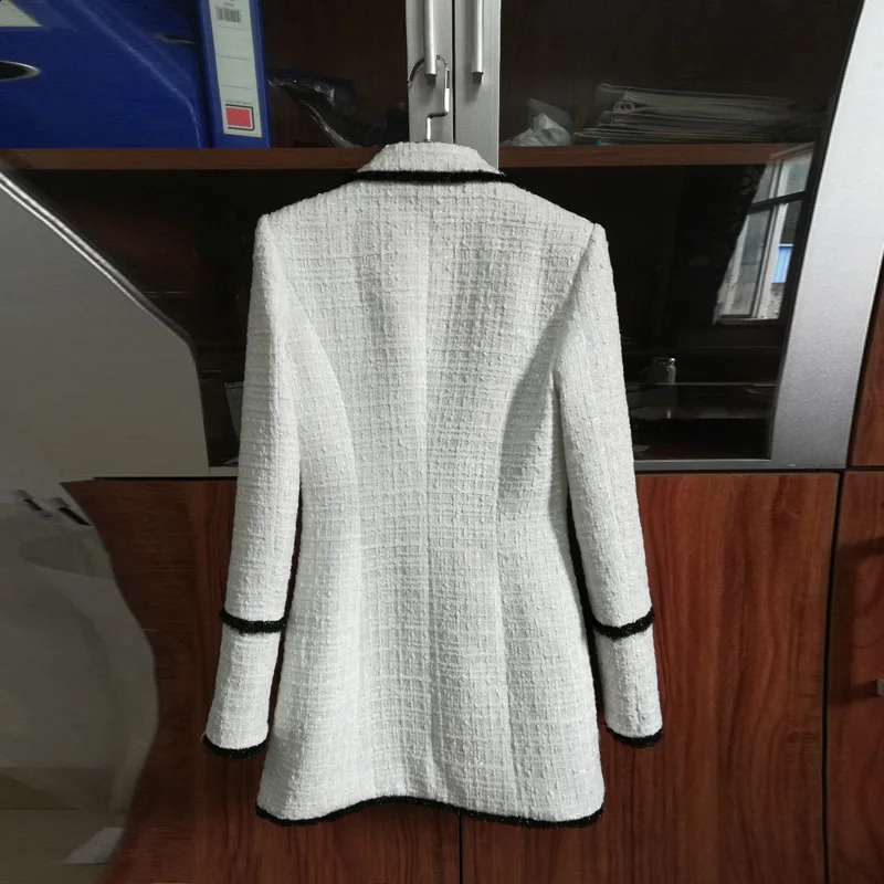 Autumn Classic Sequinned Tweed Blazers Women Rhinestone Badge in Jackets Female Metal Lions Head Buckle Slim Fit Suit 240812