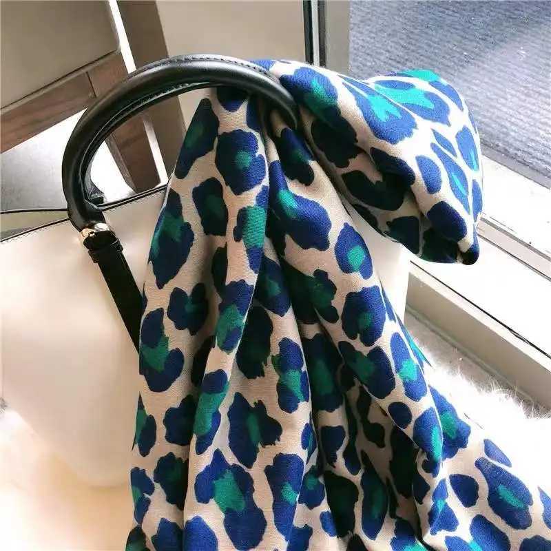 2022 designer brand Autumn luxury gray womens wild leopard print shawl womens long shawl shl thin brown fashionable long shawl W250118