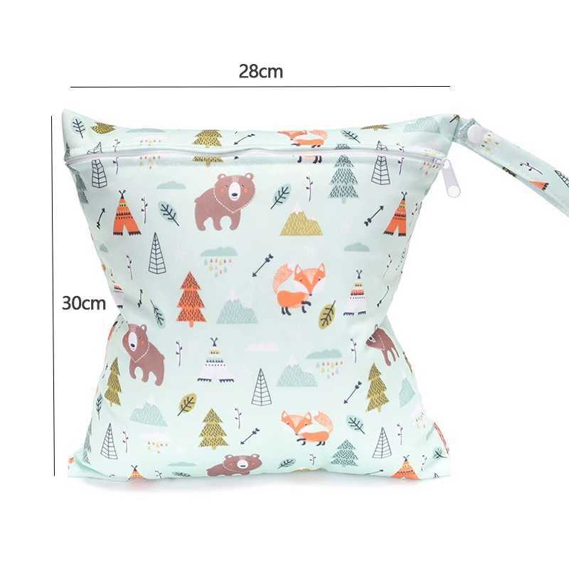 Baby Diaper Storage Bag 30X28cm Waterproof Single Zipper Storage Bag Cartoon Pattern Baby Touring Car Stroke Handbag W240812