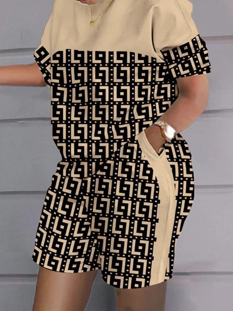 Women Casual Short Sleeve Outfit Summer Fashion Letter Printed O Neck Pocket Suit Female T Shirt Top Shorts Two Pieces Set 240812