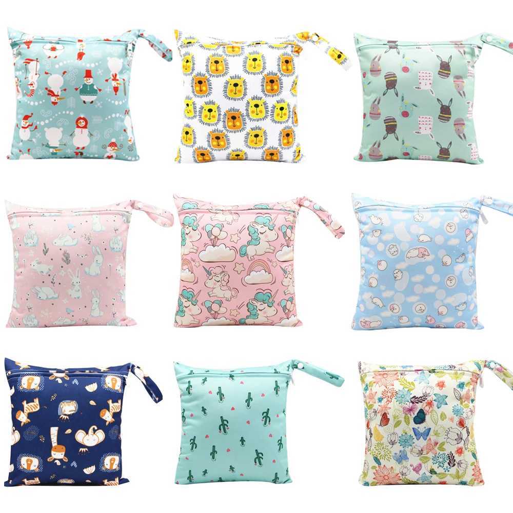 Baby Napkins Diapers Wet Bag 28 * 30cm Single Zipper Travel Reusable Storage Bag Waterproof PUL Handle Baby Cart Bag W240812