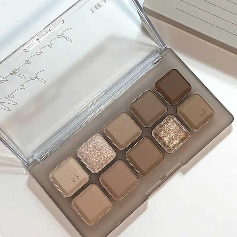 10 color keyboard eye shadow palette used for daily fashionable eye shadow makeup long lasting shiny eye shadow makeup palette cosmeticsW241212