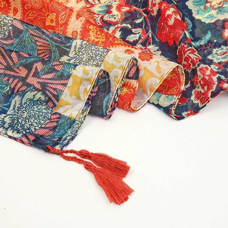 Elegant printed headscarf with cotton adhesive tassel shawl suitable for womens fashionable beach long scarf womens floral headscarf 185 * 100cm W2408