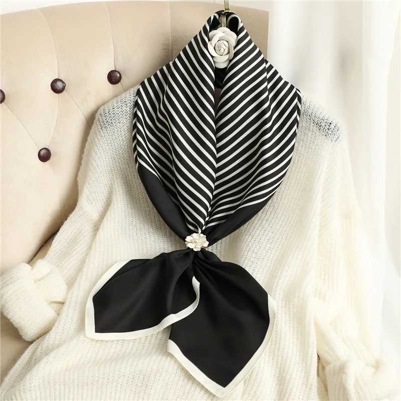 2024 New 90 * 90cm Luxury Brand Silk Scarf Womens Fashion Soft Square Scarf Handle Satin Bread Bandage Fulard Shawl Headscarf W240810