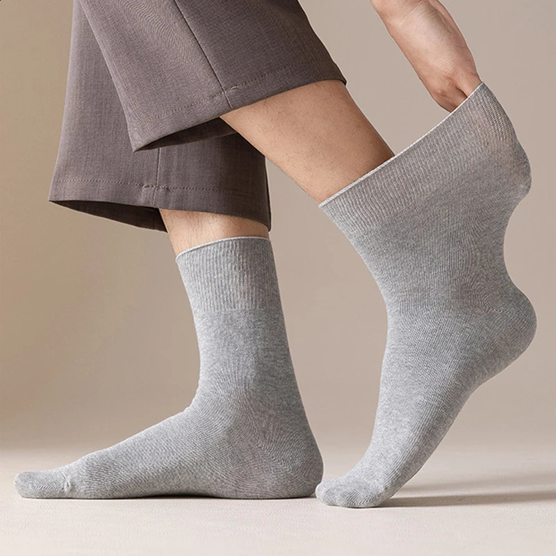 6Pairs Comfortable and Supportive Diabetic Socks for Men and Women Moisture wicking Cotton Fabric Non-binding Top business socks o240812