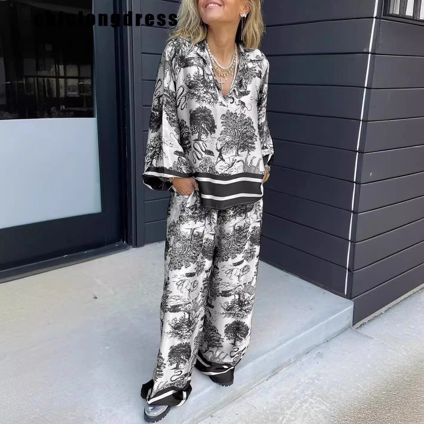 Summer Fashion Ink Print Two Piece Set Women Causal V-neck Shirt Wide Leg Pants Satin Two Piece Set Women 240812