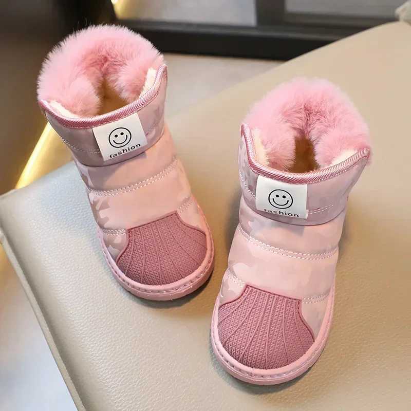 New 2024 Winter Childrens Leather Waterproof Snow Boots for Boys and Girls Fashionable Anti slip Childrens Plush Warm Boots Baby Cotton Shoes W240810