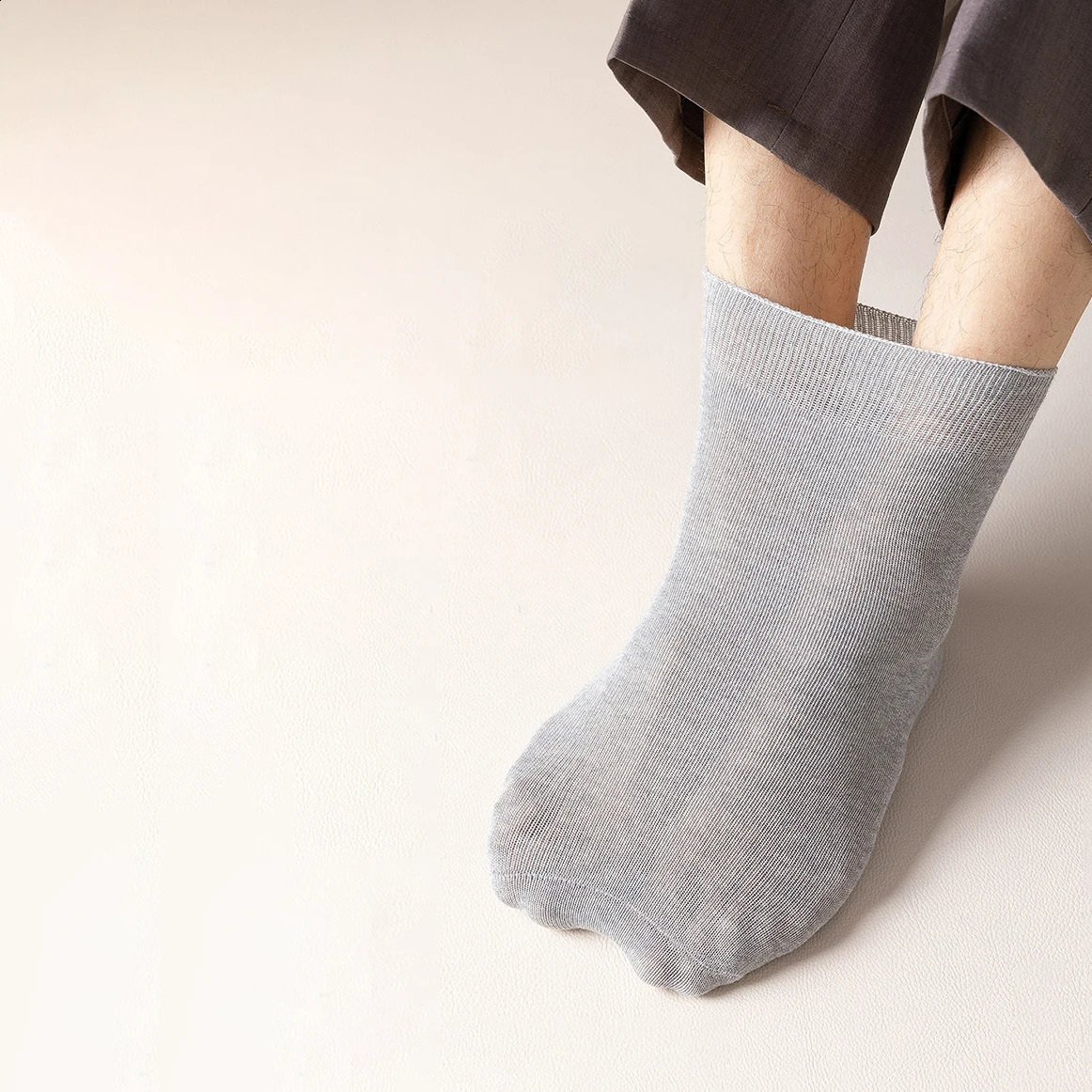 6Pairs Comfortable and Supportive Diabetic Socks for Men and Women Moisture wicking Cotton Fabric Non-binding Top business socks o240812
