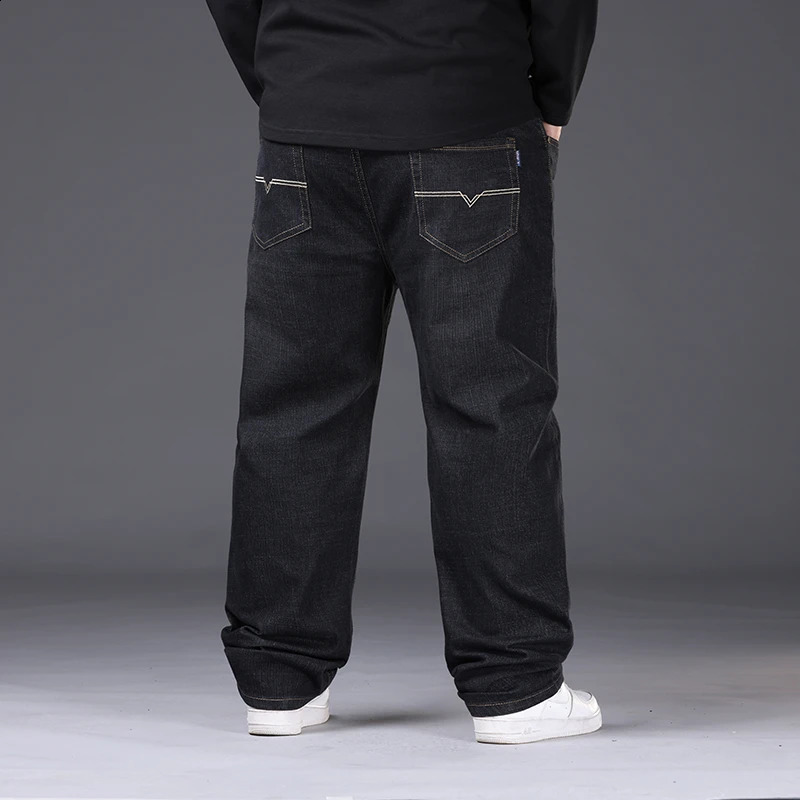 Denim Jeans For Men Plus Size 48 50 300KG Casual Fashion Business Pants Elastic Loose Straight Long Large Size 5XL 6XL 7XL 240812