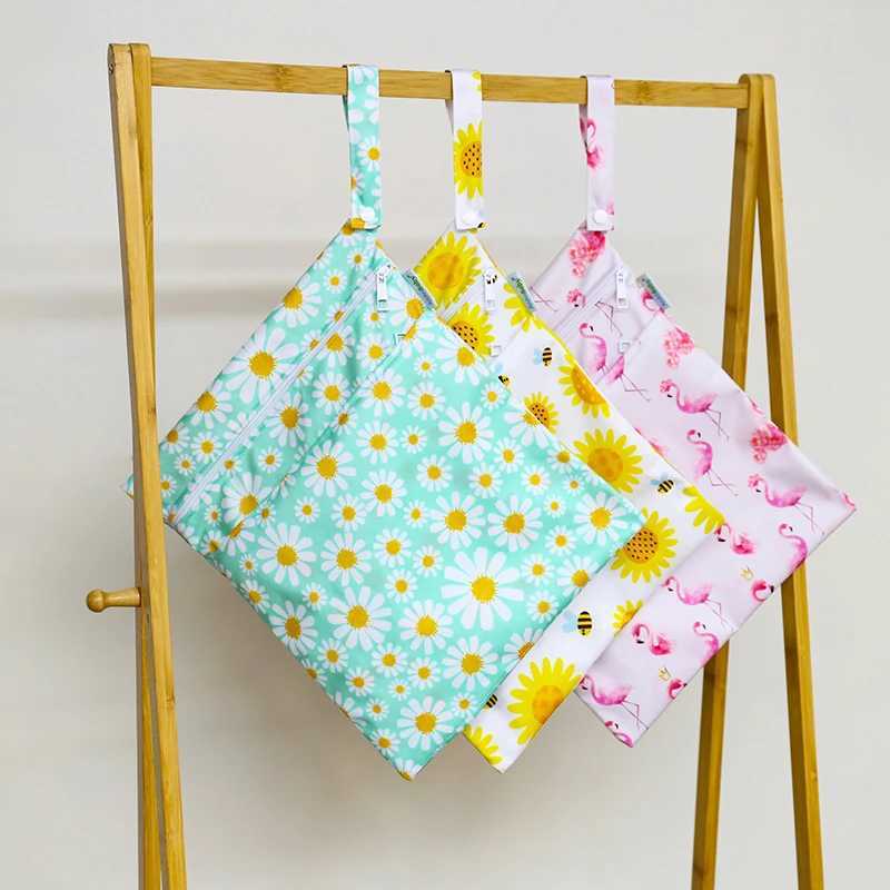 1 piece 36x30cm urine bag baby urine bag wet bag waterproof reusable wet bag printed bag baby urine bag W240812