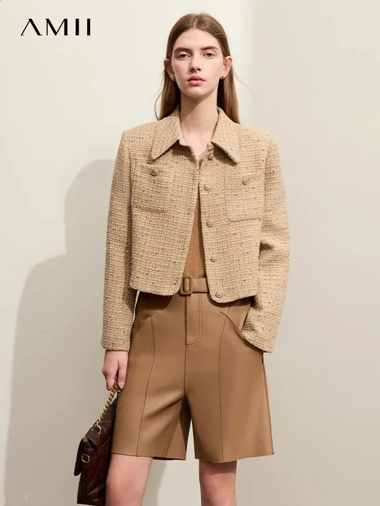 AMII Tweed Coat For Women Retro Autumn Socialite Temperament Fragrant Wind Bead Lapel Box Type Short Tops Lady 12323103 240812